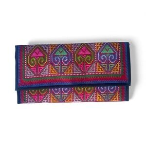 Colorful Geometric Pattern Embroidered Wallet